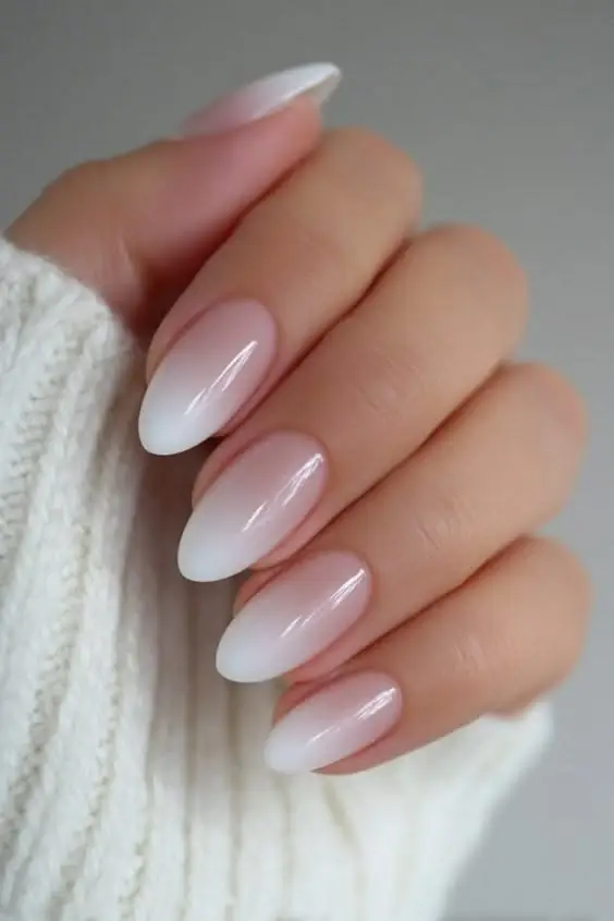 Falling Glitter presson nails - Image 2