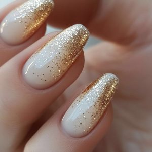 Falling Glitter presson nails